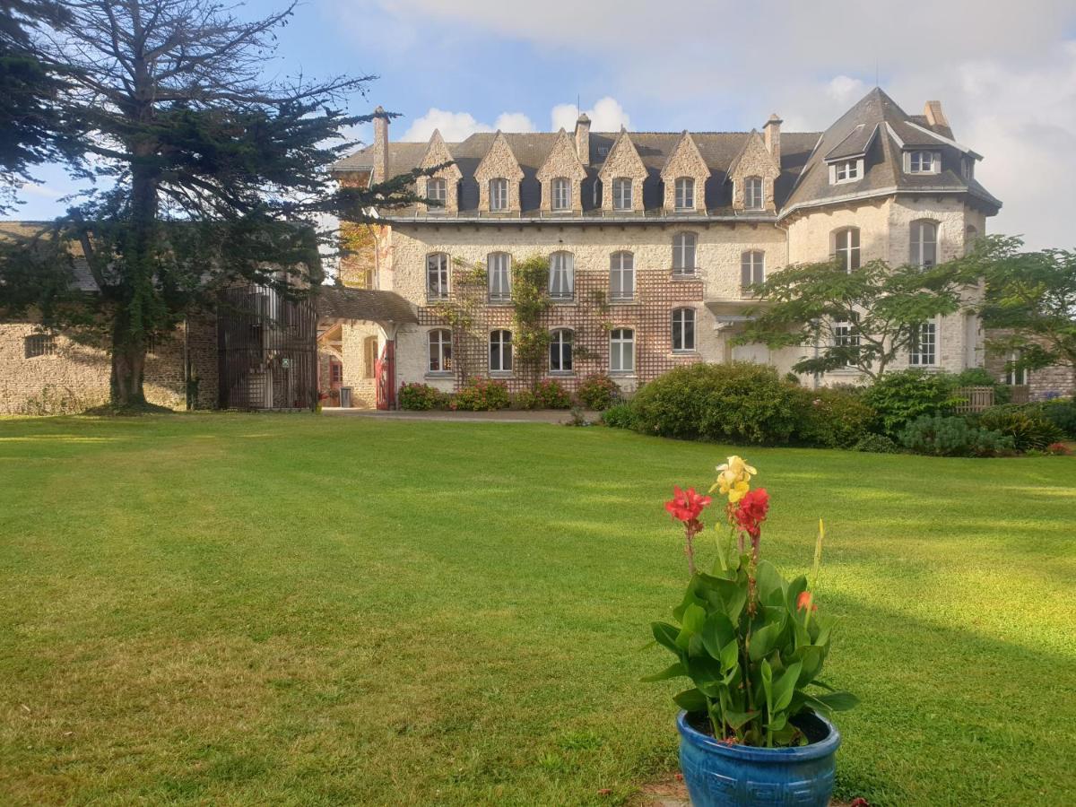 Château De Surville Hotel